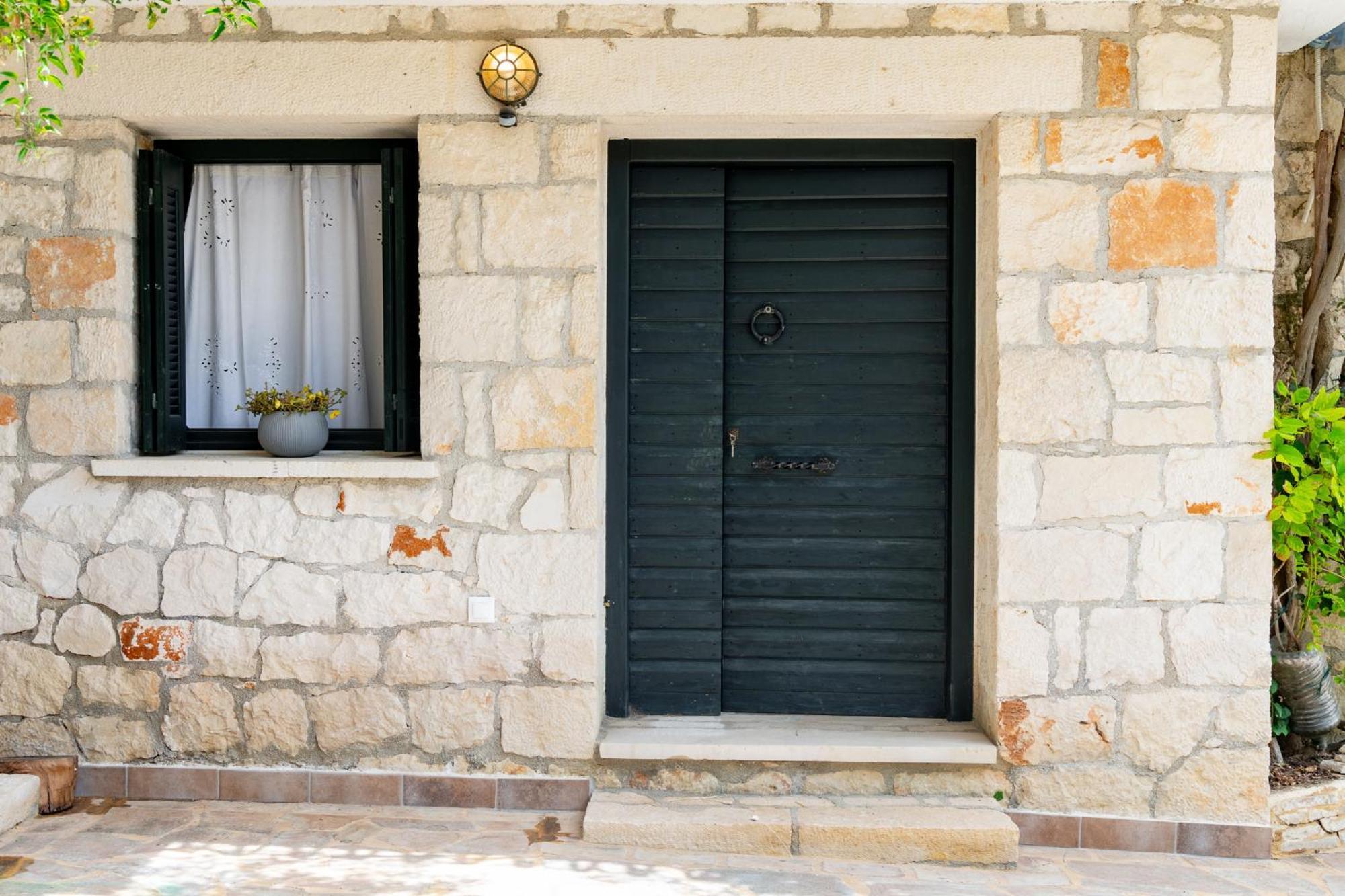 Orama Stone Apartments - Authentic Hospitality In A Historical Location, By Zantewize Εξωτερικό φωτογραφία