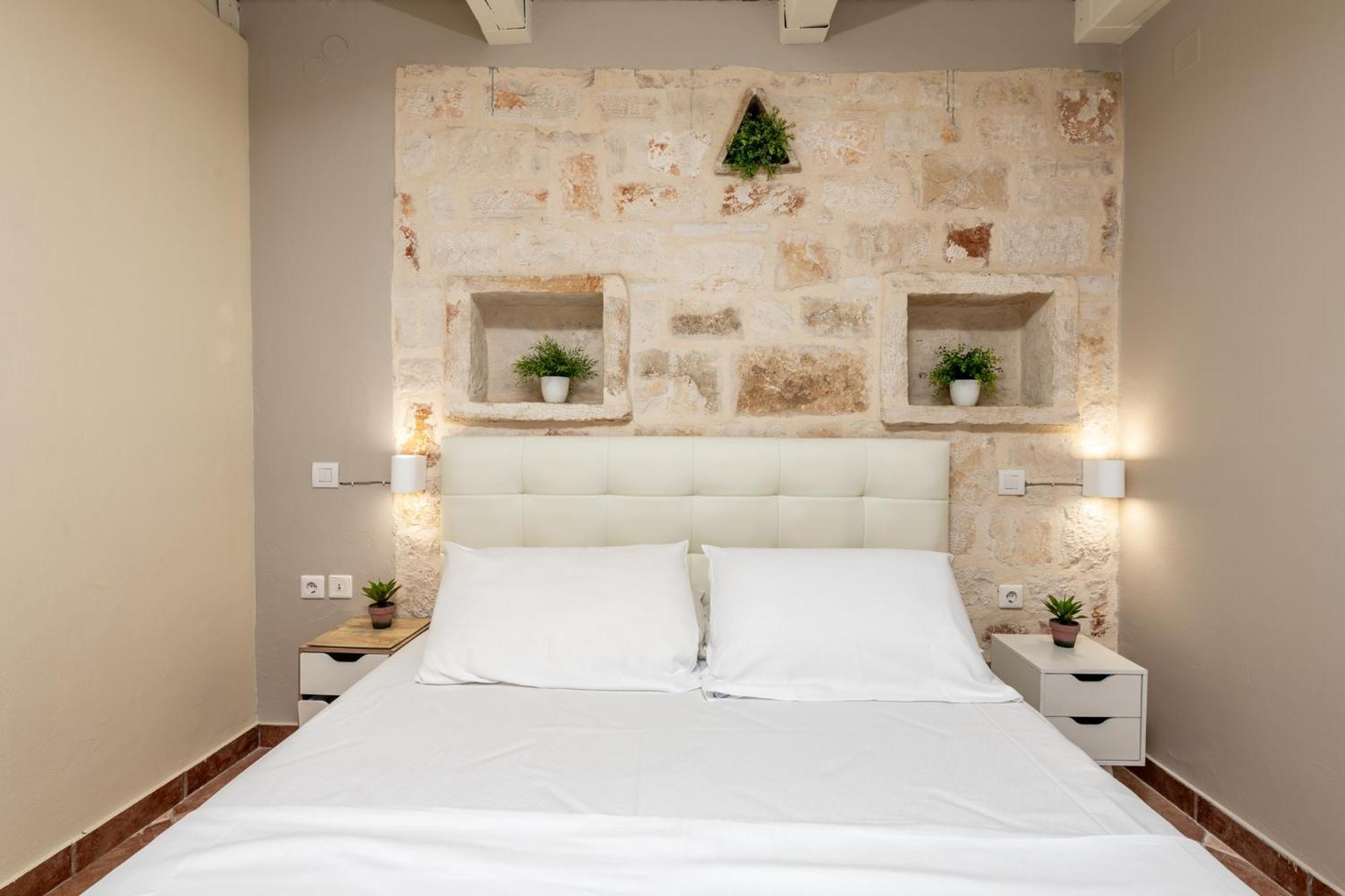 Orama Stone Apartments - Authentic Hospitality In A Historical Location, By Zantewize Δωμάτιο φωτογραφία